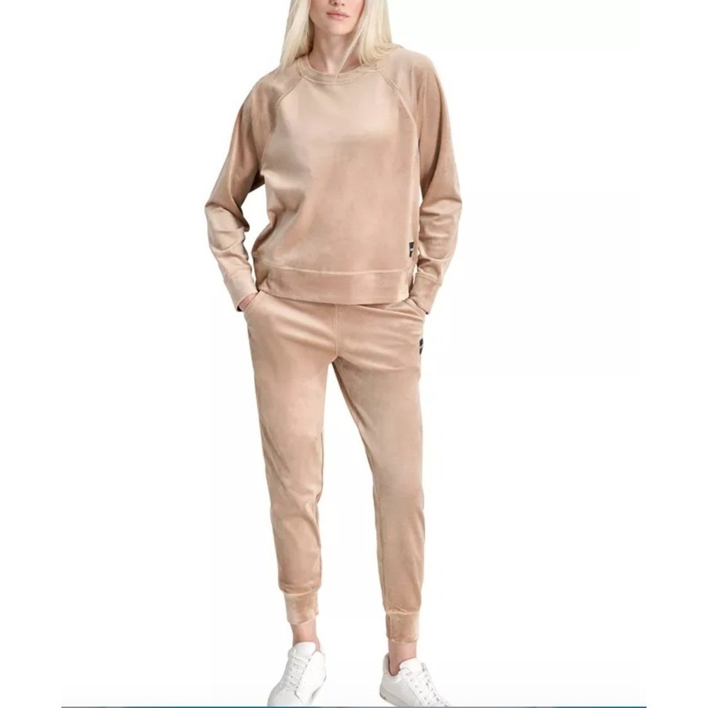 DKNY Women's 2 Piece‎ Platinum Velour Sweatsuit XL Crewneck and Jogger Pants